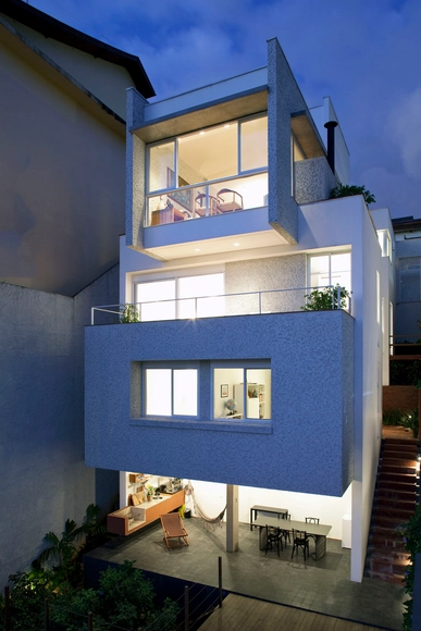 Residencia Vitorino / Vasco Lopes Arquitetura - Casas, Fachada, Escada, Balcão