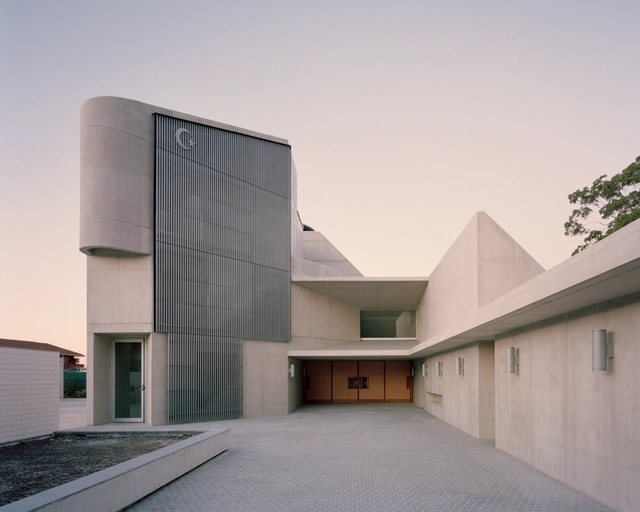 Punchbowl 清真寺  / Candalepas Associates - 仪式建筑