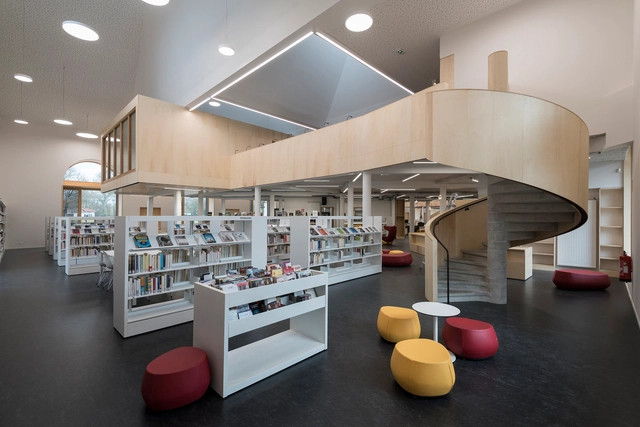 Biblioteca de medios Lunéville / Studiolada - Renovación