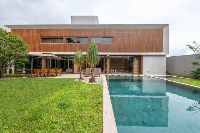Casa Rio Claro / Celso Laetano Arquitetura - Casas