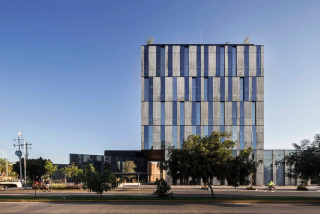 Edifício Allius / TACHER ARQUITECTOS - Edifícios De Escritórios