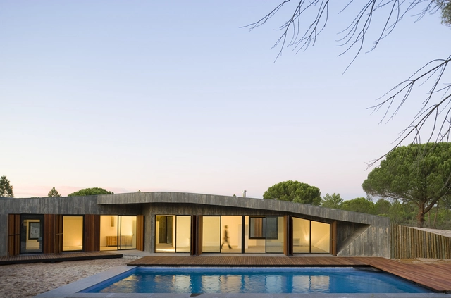 Monte House / Pereira Miguel Arquitectos - Houses