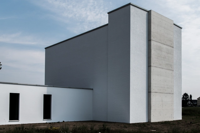 穆尔滕教堂，喷砂混凝土打造神圣氛围 / Walser Architekturteam - 教堂