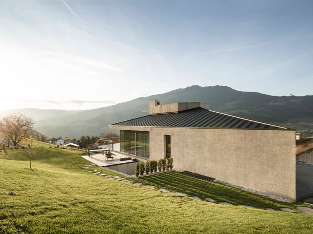 Casa en la colina / MoDusArchitects - Casas