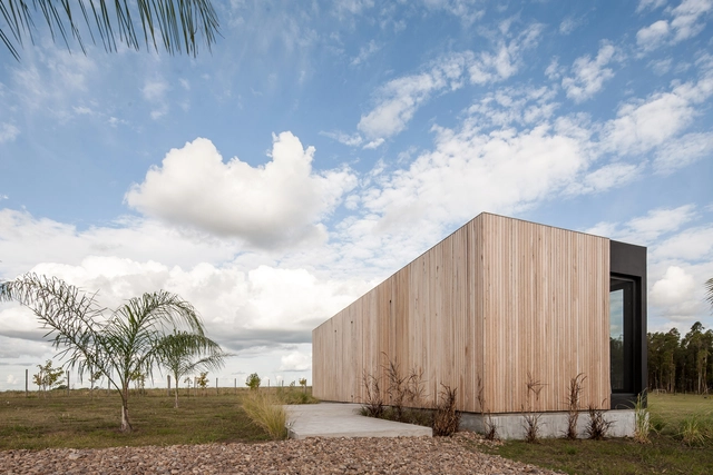 Casa REPII / VivoTripodi - Casas