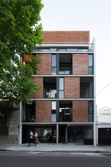Aráoz 967 / BAAG - Apartamentos, Fachada, Puerta, Escaleras