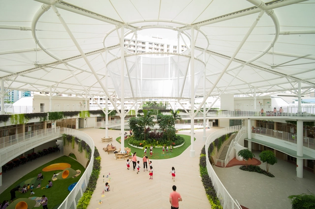 新加坡学前教育学校 Sparkletots，鳍状立面包围白色圆形空间 / LAUD Architects - 日托中心