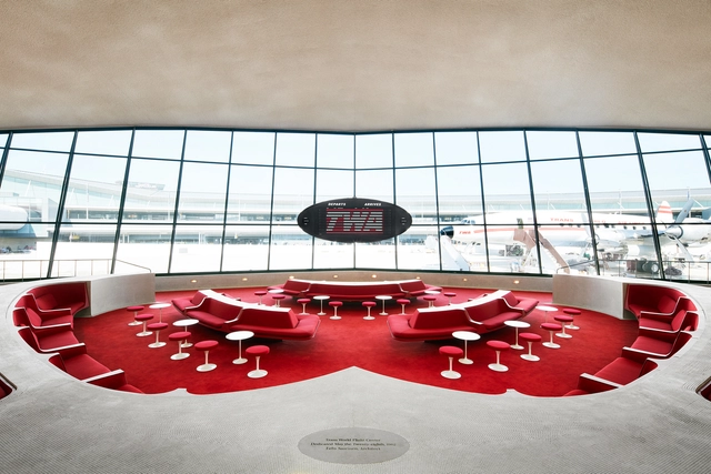 La icónica terminal TWA del aeropuerto JFK se restaura e inaugura como hotel - Imagen Principal