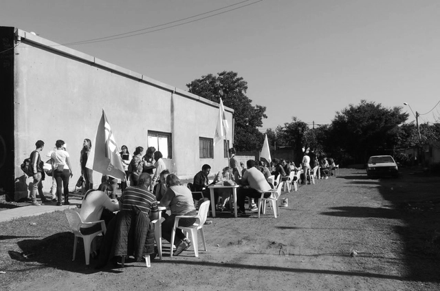 Consultorios de Atención Primaria de Hábitat: una experiencia político-pedagógica en un conjunto habitacional de interés social en Buenos Aires - Imagen Principal