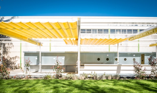 Coffee Bar in Cáceress / Picado de Blas - Exterior Photography, Coffee Shop, Facade, Door