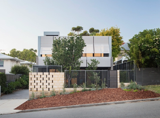 Blinco Street House / Philip Stejskal Architecture - Houses