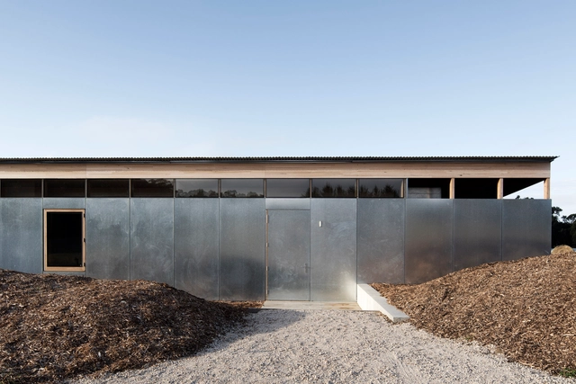 Springhill House / Lovell Burton Architects - Houses