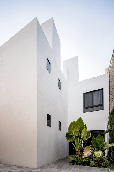 Viviendas Montes / Héctor Solórzano - Vivienda Colectiva, Fachada