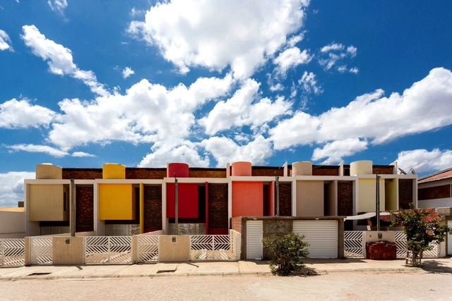 Sobrados Novo Jardim / Jirau Arquitetura - Habitação De Interesse Social, Fachada, Porta