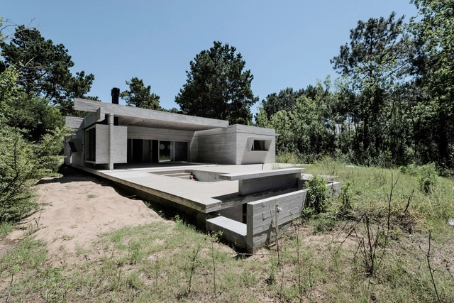 House in Divisadero / Estudio Galera - Houses