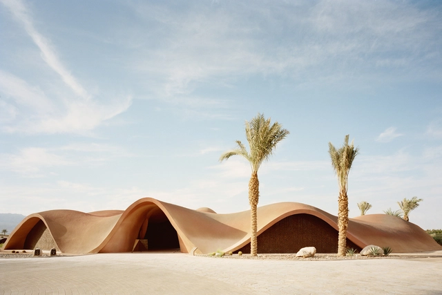 Ayla Golfclub / Oppenheim Architecture - Centro Polideportivo