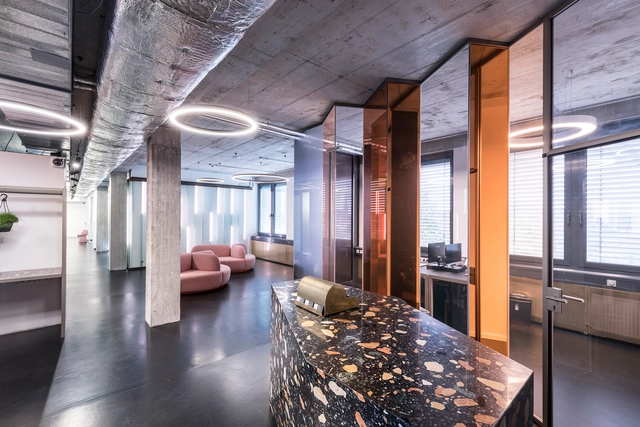 The Urban Dentist / studio karhard - Interior Photography, Dental Clinic, Door, Table