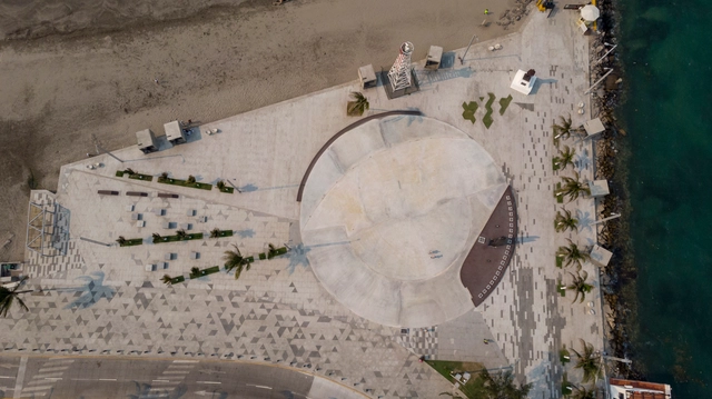 Plaza marina mercante  / Taller DIEZ 05 - Paisaje Y Arquitectura