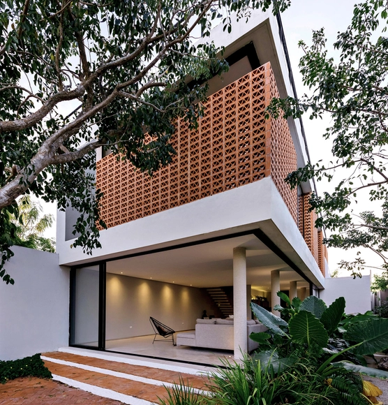 Primeira Casa / MS Architettura - Casas