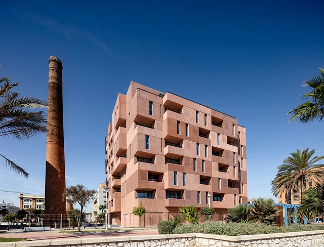 Edificio de 73 viviendas de alquiler / Muñoz Miranda Architects - Apartamentos, Fachada