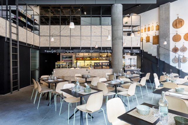 Magasand Delicias / Ventura Estudio - Restaurant, Cocina, Mesas, Sillas