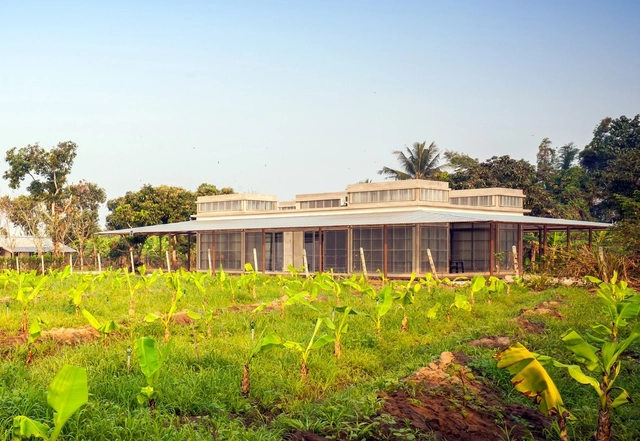 Biblioteca de Kaeng Krachan / Junsekino Architect and Design - Arquitectura Educacional