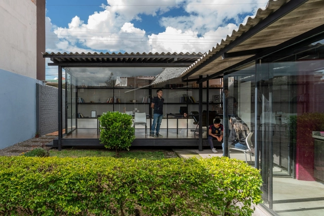 Telón de cemento / Ruptura Morlaca Arquitectura - Arquitectura De Oficinas