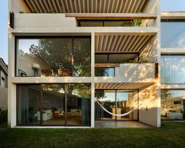Edifício Sierra Mimbres / Taller Hector Barroso - Casas