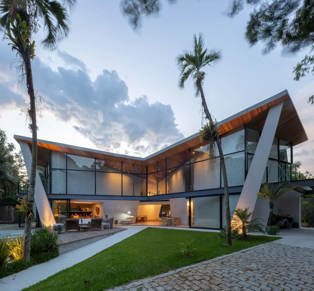 Casa Asa Delta / MAAR Studio - Casas, Jardim, Fachada, Porta