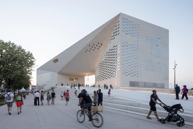 Centro cultural MÉCA / BIG - Centro Cultural