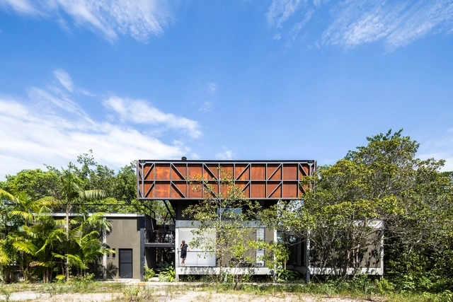 Campinarana House / Laurent Troost Architectures - Houses