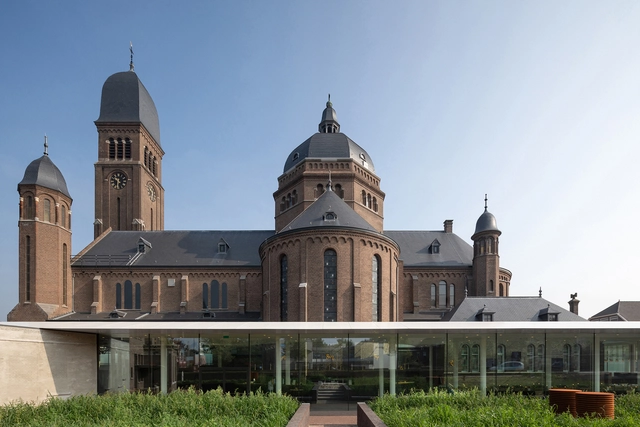 Speelhuis Theatre / Frits van Dongen Architecten en Planners + Koschuch Architects - Extension