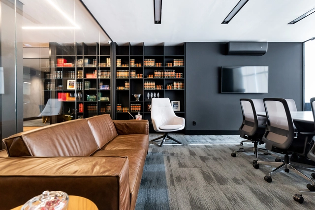 LZN ADVOGADOS  / dDM + Ateliê de Arquitetura + Feel Studio - Escritórios, Viga, Cadeira, Mesa