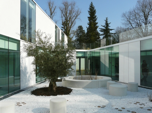 Edificio de psiquiatría infantil en Bures-sur-Yvette / a+ samueldelmas - Centros De Salud