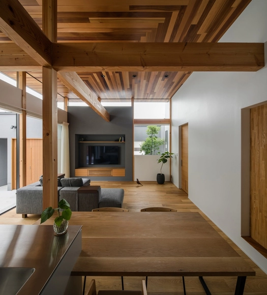 Residência Kamikasa / ALTS DESIGN OFFICE - Casas