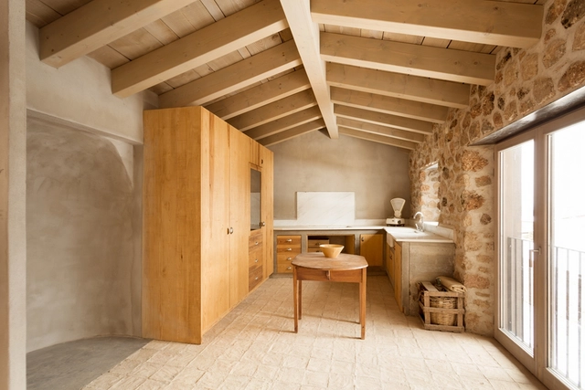 Residencial Cal Meya a Nas / aquidos - Casas, Cocina, Fijación Vigas, Puerta, Mesas, Sillas, Encimera