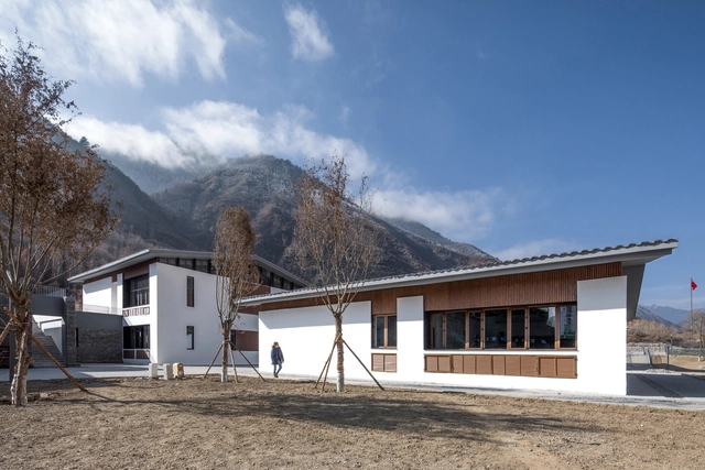九寨沟县漳扎镇小学设计 / 中国建筑西南设计研究院 - 小学及初中