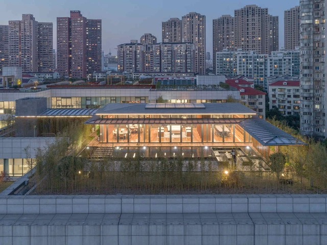 上海屋上三间 / 致正建筑工作室 - 商业建筑