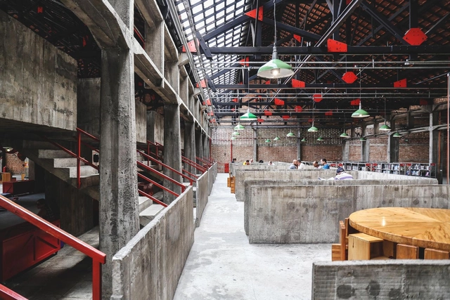 "Tijolo por tijolo": conheça a história por trás do Sesc Pompeia de Lina Bo Bardi - Imagem de Destaque