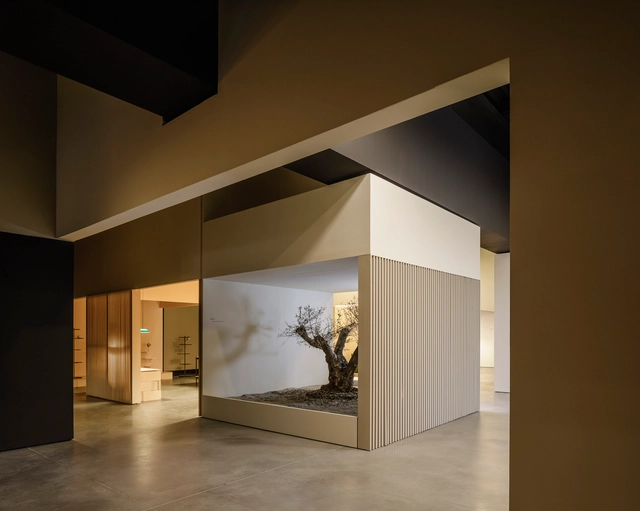 Vibia showroom / Francesc Rifé Studio - Showroom, Fachada, Sillas