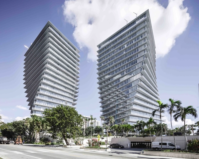Miami Architecture Guide: 10 Places to Visit on Your First Trip - Featured Image