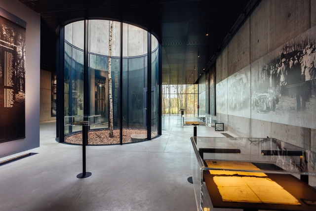 Museo memorial en Palmiry / WXCA - Museo