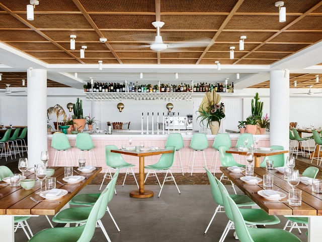 Pavilhão na Praia de Burleigh  / Alexander&Co. - Interiores De Restaurantes E Bares