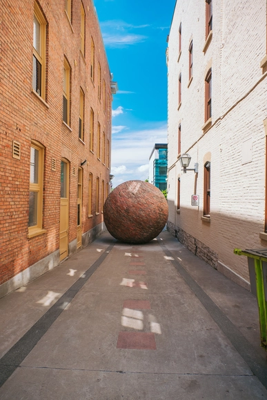 Public Art Exhibition on the Streets of Quebec - Featured Image