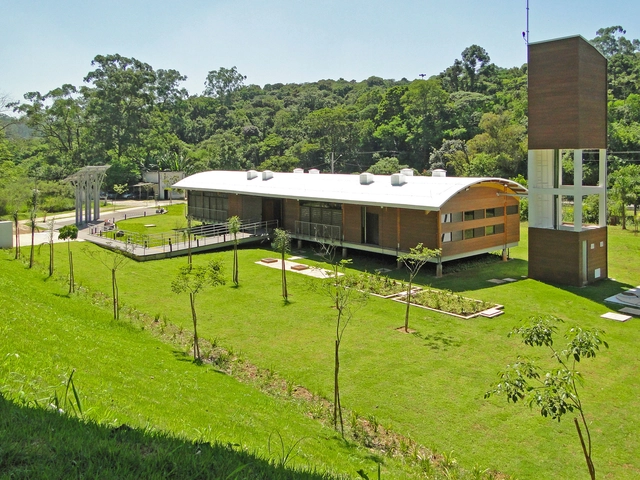Edificio administrativo Parque Carmo / Secretaría de Medio Ambiente - Departamento de Parques y Áreas Verdes - Otros Edificios Gubernamentales