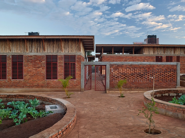 Econef Children’s Center / Asante Architecture&Design + Lönnqvist & Vanamo Architects - Exterior Photography, Community , Facade