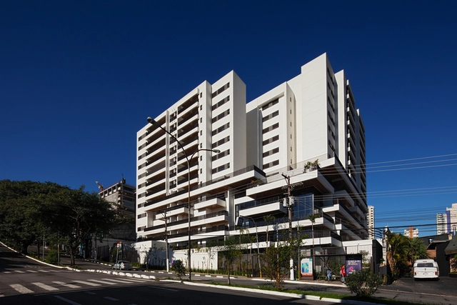 Edifício Autoral / Königsberger Vannucchi Arquitetos Associados - Residencial, Fachada, Urbano