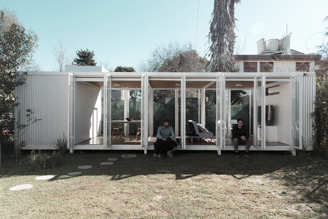 SUM Living Space / Parada Cantilo Estudio - Exterior Photography, Houses, Facade, Door