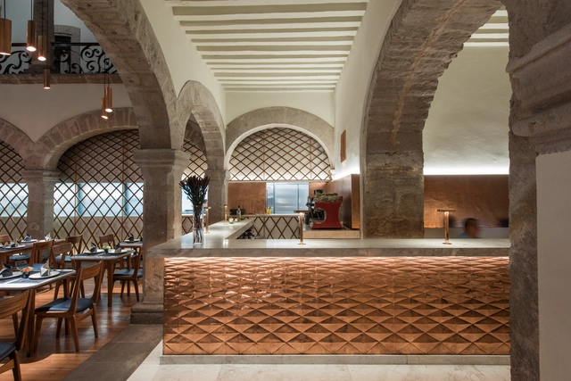 Herencia Hotel / BUDIC  - Historic Preservation