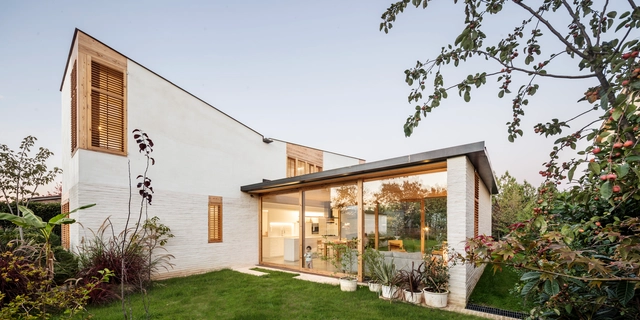 Nossa Residência / Tallerdarquitectura - Casas